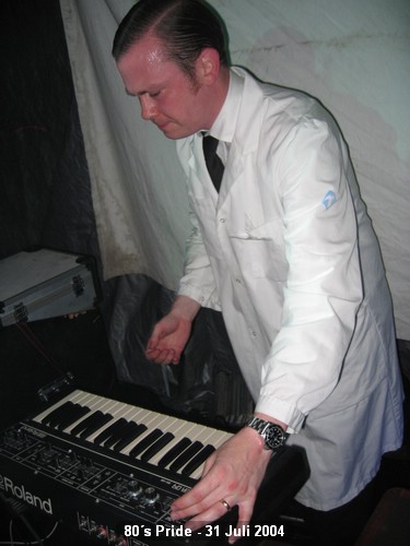 2004073180sPRIDEFEST-048.JPG