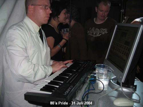 2004073180sPRIDEFEST-049.JPG