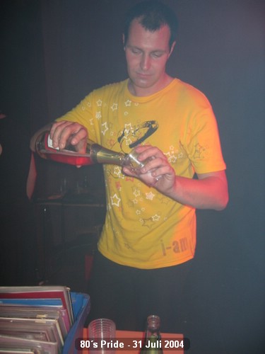 2004073180sPRIDEFEST-084.JPG
